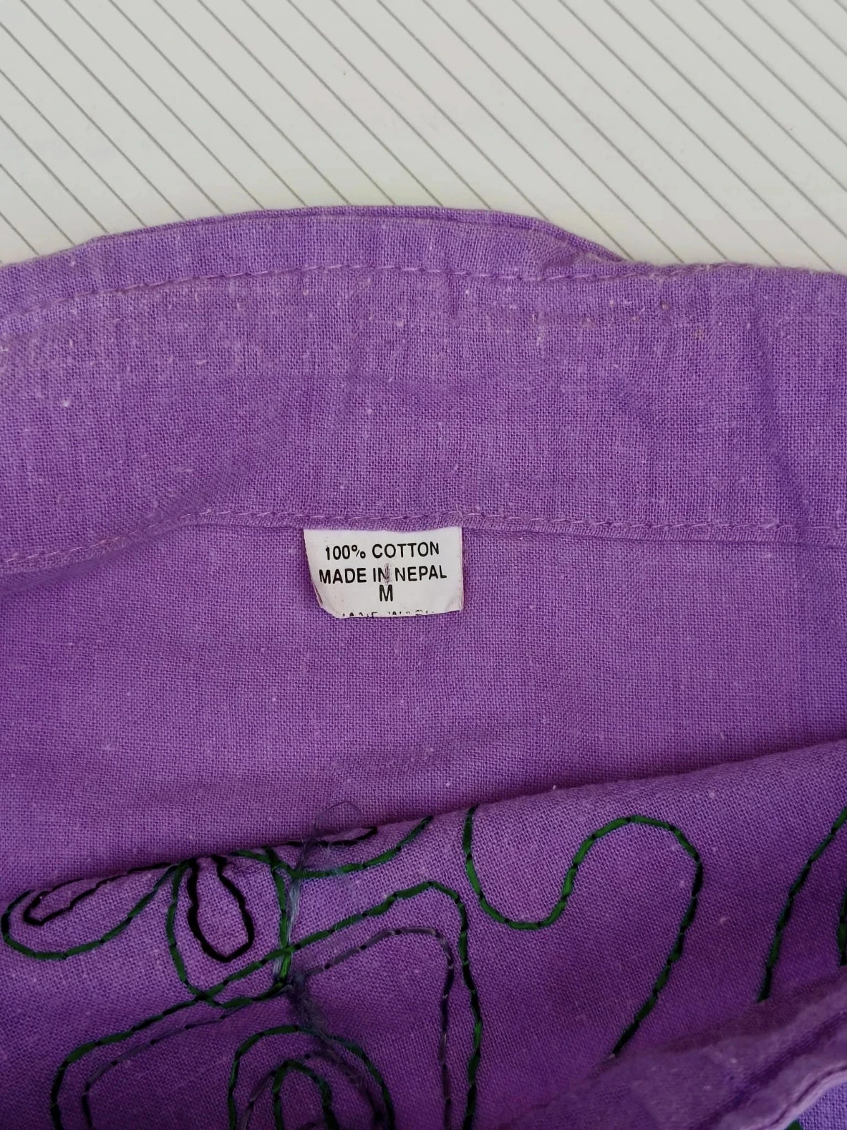 Lila geborduurde pareo rok – Maat M – 100% katoen – Gemaakt in Nepal 💜 – photo 7